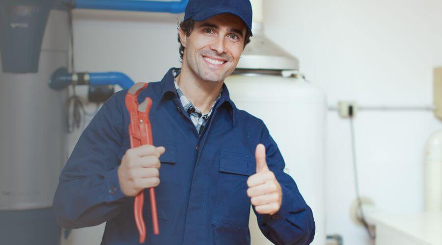 Expert burst pipe repair services in Stewartsville, MO